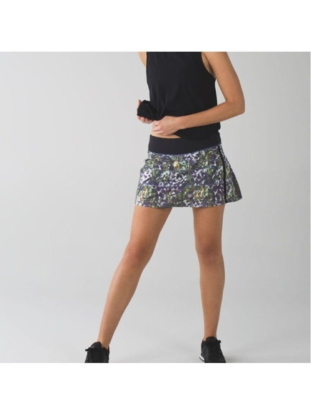 Lululemon Pace Rival Skirt White Multi Floral Size 8